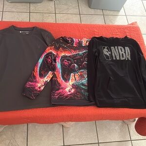 Boys Set of 3 Sweaters Sz Small